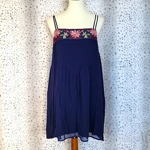 American Eagle ladies XL navy with embroidered floral sundress EUC